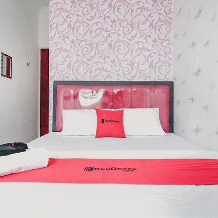 فندق Reddoorz Near Nagoya Hill Batam 4 Jodoh  المظهر الخارجي الصورة
