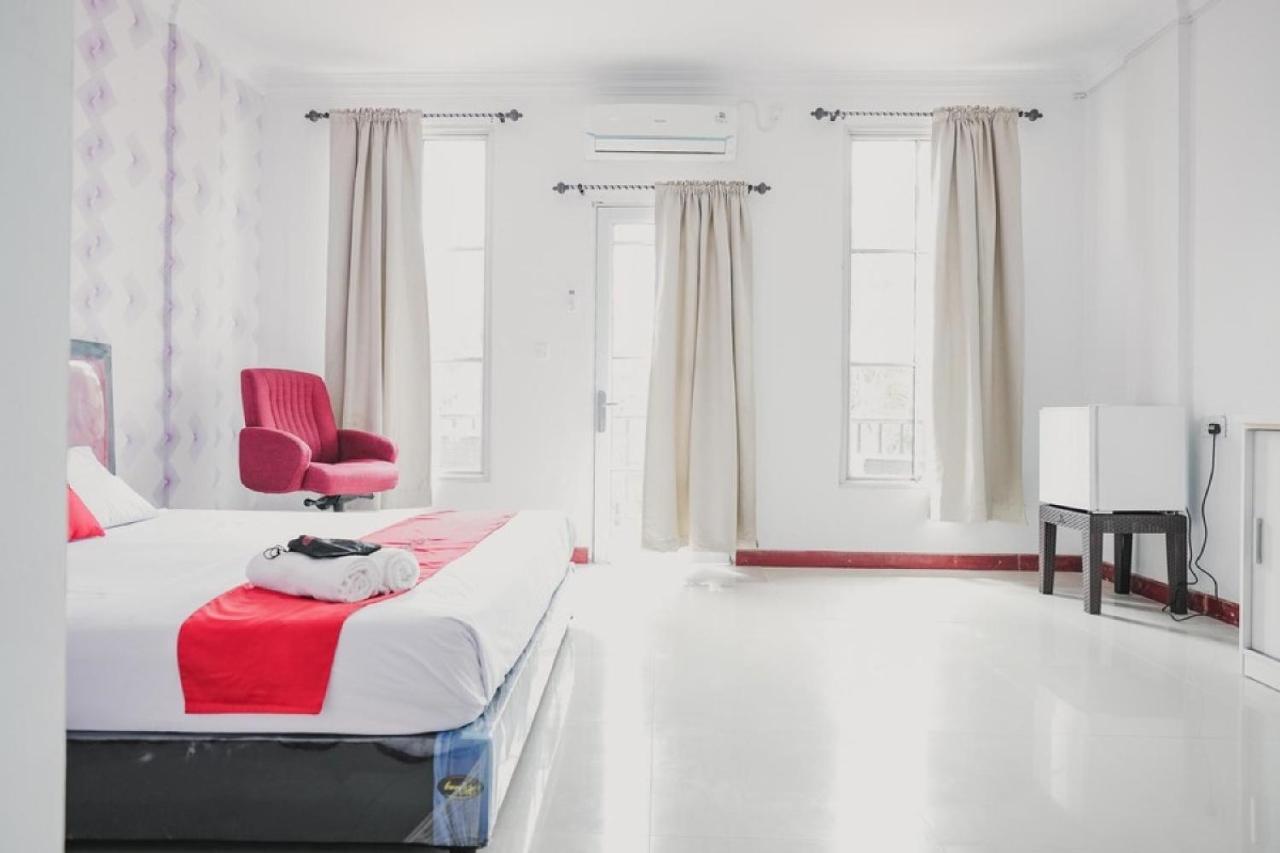 فندق Reddoorz Near Nagoya Hill Batam 4 Jodoh  المظهر الخارجي الصورة